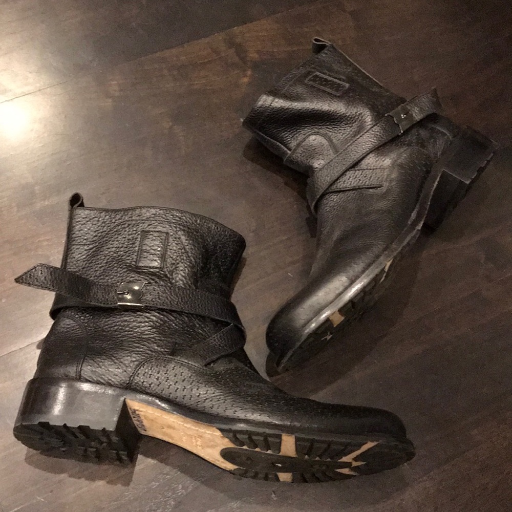 Neil Barrett Boots